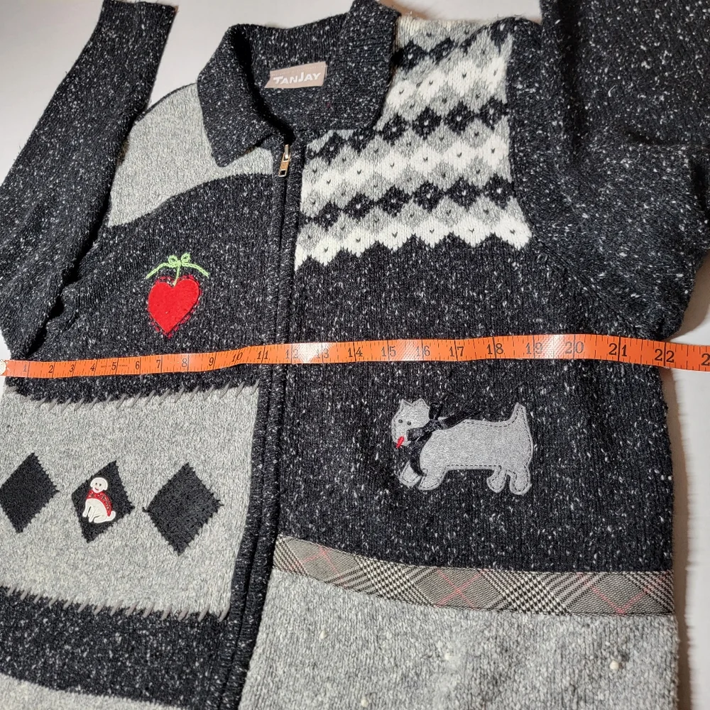 TanJay‎ Patchwork Scotty Dog Zipper Cardigan Sweater Medium Black Gray Red Heart